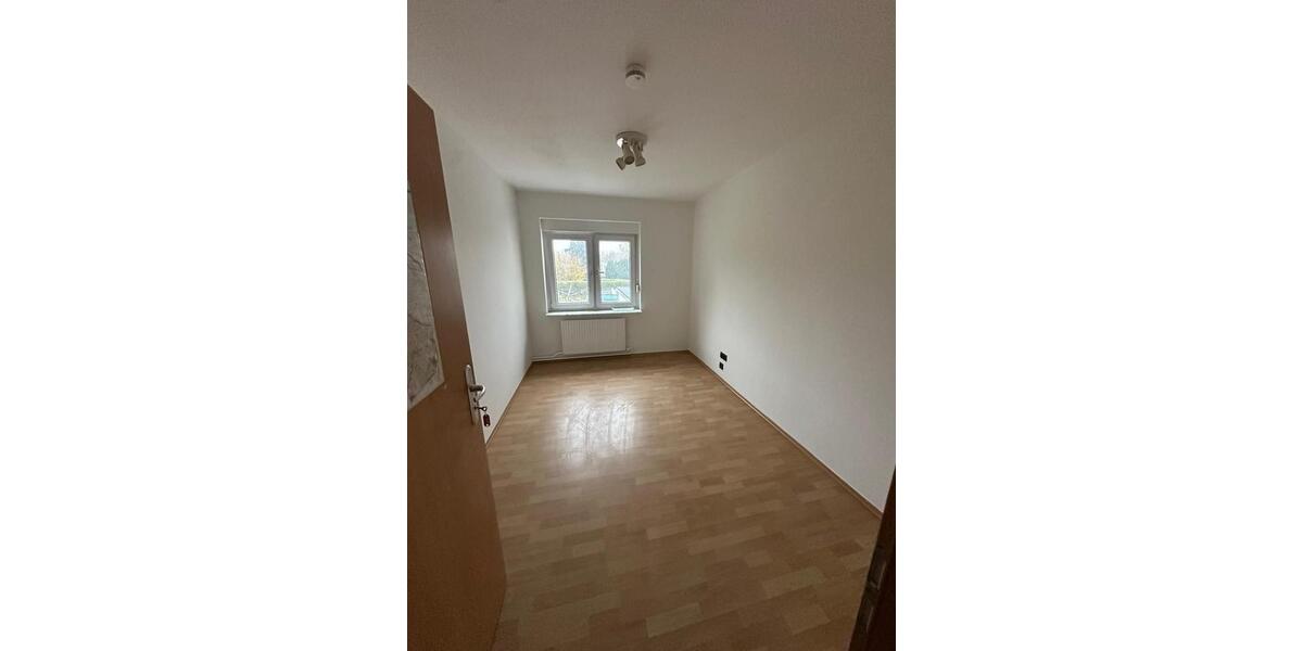 Doppelhaushälfte Berlin Neukölln - 4 Zimmer, 92 m&sup2;, 2.500&euro; | Angebot:26021399