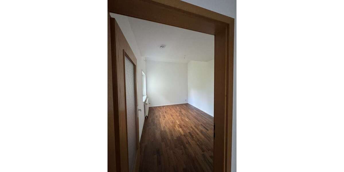 Leerstehendes Reihenendhaus: 100m² groß + ruhig im Grünen gelegen, Falkensee, nahe Potsdam + Berlin 4 zimmer