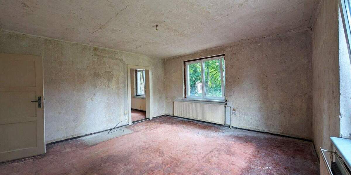 Sanierungsobjekt - 6-Zimmer-Doppelhaushälfte in Bornim 6 zimmer