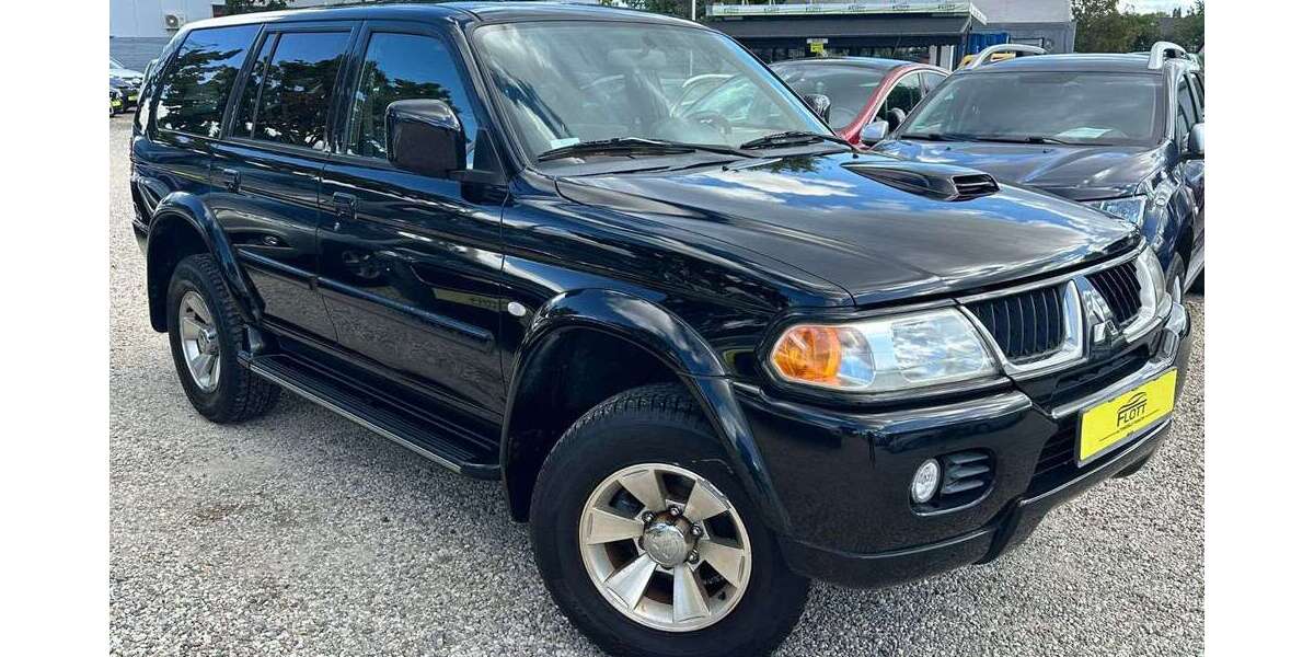 Mitsubishi Pajero 124.671 km 8.990 € Berlin 13089