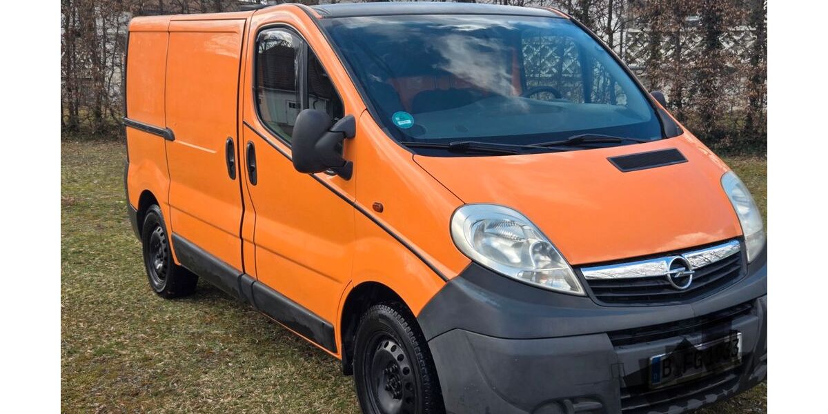 Opel Vivaro 88.000 km 8.900 &euro; Berlin 14089