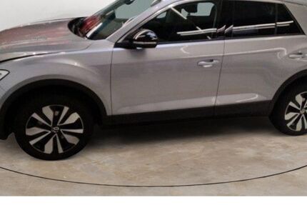 VW T-Roc 8.424 km 29.998 &euro; Potsdam 14482
