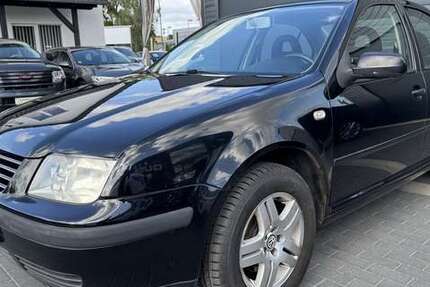 VW Bora 156.000 km 2.470 &euro; Nauen 14641