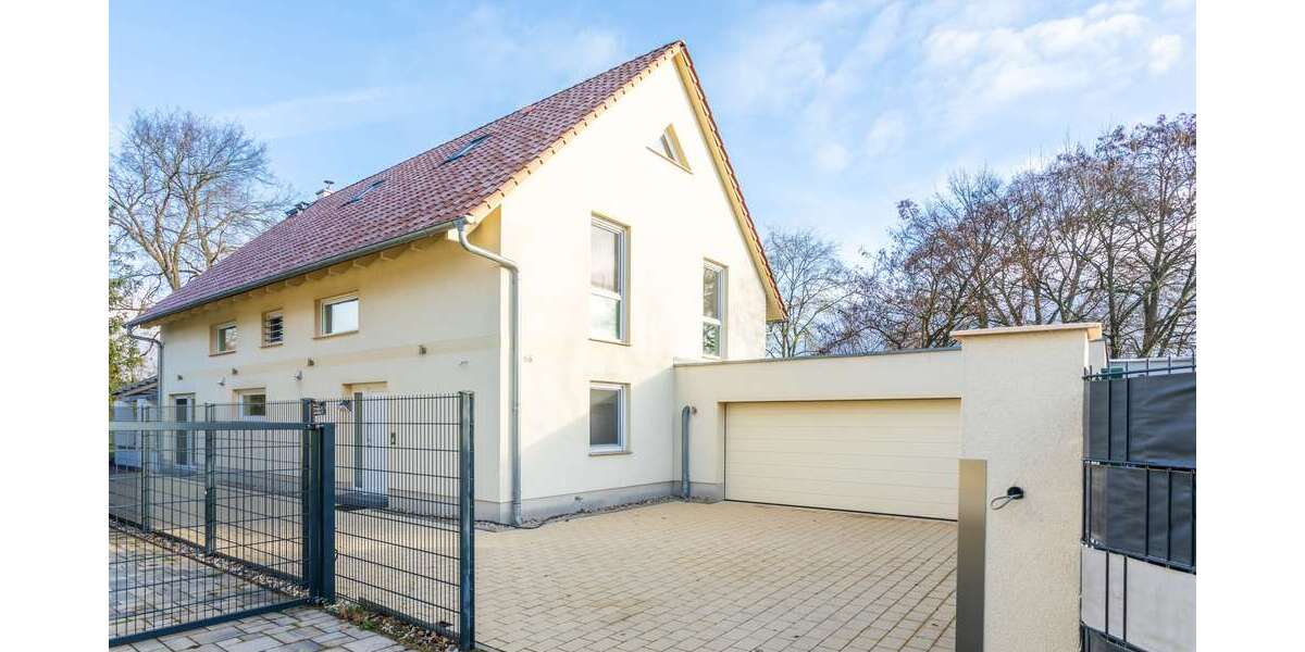 Haus zum Kaufen in Potsdam 939.000 € 252 m² 8 zimmer