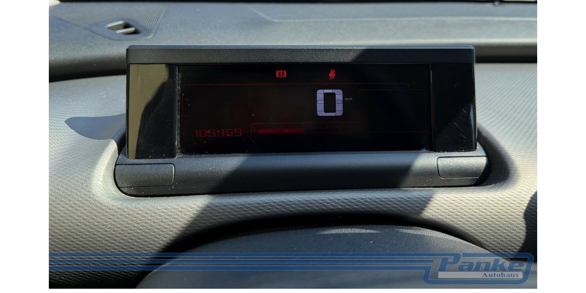 Citroen C4 Cactus Business 1.2*SHZ*NAV*USB*Kamera*LED* 105.469 km 6.990 &euro; Berlin 13187