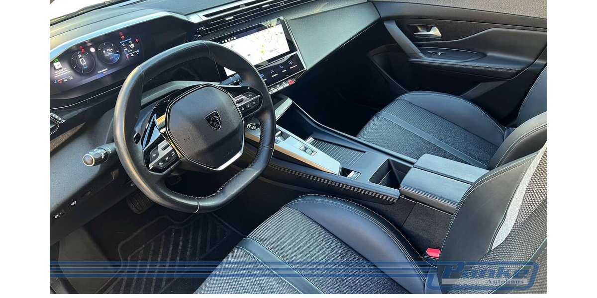 Peugeot 308 Allure EAT8*NAV*Carplay*LED*360°*Cockpit* 150.000 km 16.490 &euro; Berlin 13187