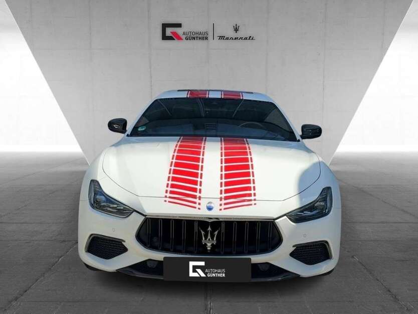 Maserati Ghibli 54.343 km 81.990 € Berlin 10587