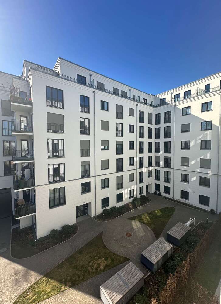 Wohnung zum Mieten in Berlin 2.100 € 86.19 m²