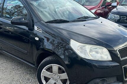 Chevrolet Aveo 73.005 km 2.690 &euro; Berlin 13089