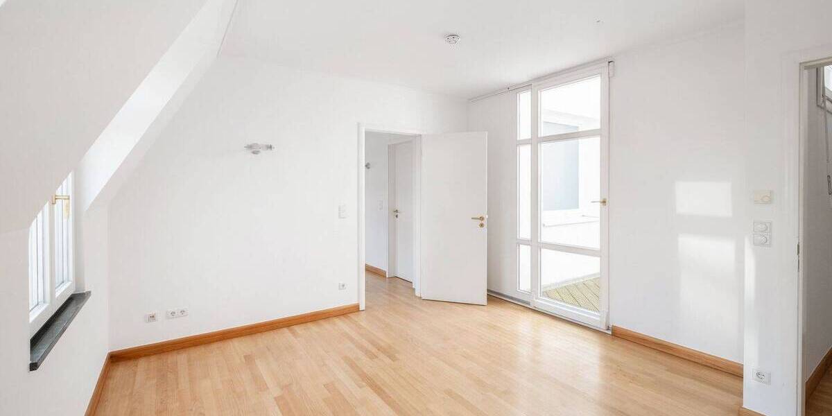 Etagenwohnung Berlin Mitte - 2 Zimmer, 61 m&sup2;, 1.485&euro; | Angebot:26310384