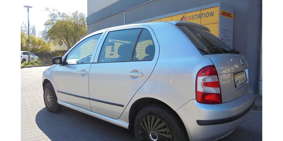 Skoda Fabia 100.000 km 3.999 &euro; Berlin/Hohenschönhausen 13055