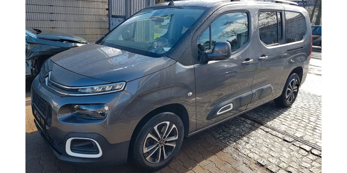 Citroen Berlingo 84.811 km 18.900 &euro; Berlin 13437