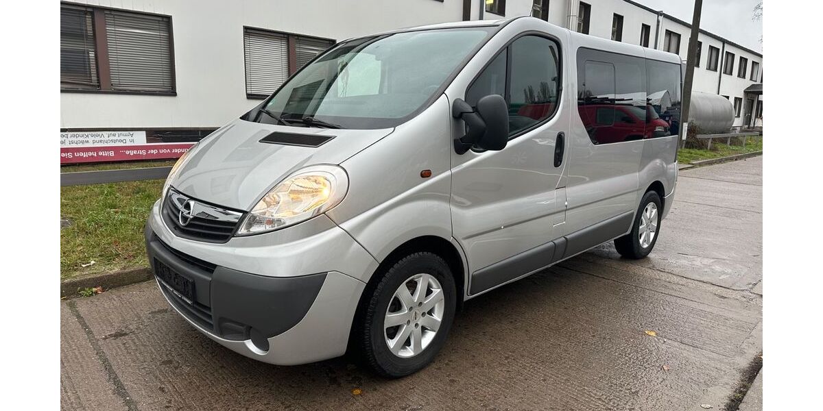 Opel Vivaro 179.800 km 8.300 € Berlin 12681