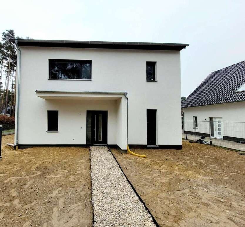 Haus zum Kaufen in Beelitz 599.000 € 145 m²