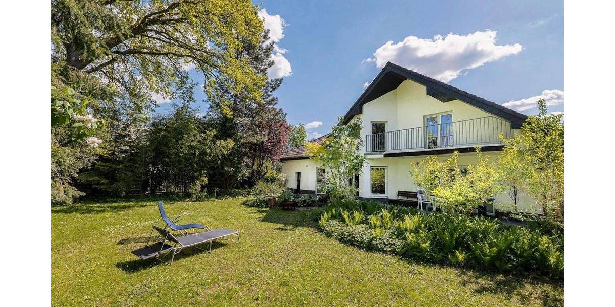 Viel Platz zum Leben - Haus mit Einliegerwohnung oder BüroPraxis im Schäferfeld Potsdam 8 zimmer