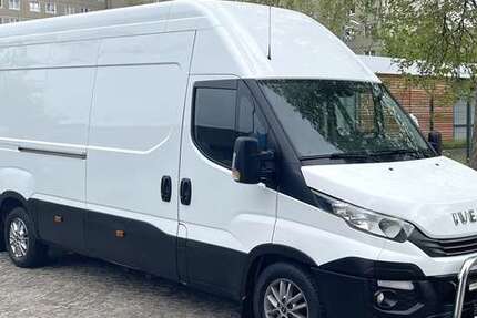 IVECO Daily 188.000 km 25.942 &euro; Berlin 12681