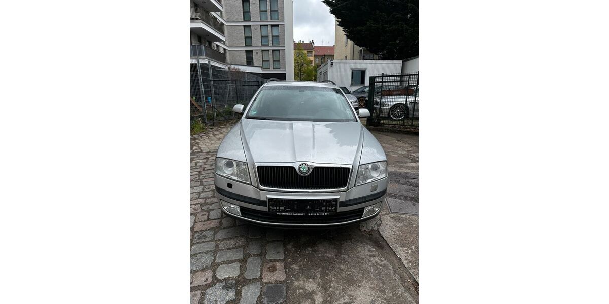 Skoda Octavia 218.000 km 2.499 &euro; Berlin 13187