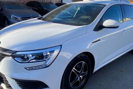 Renault Megane 42.000 km 11.990 &euro; Berlin-Lichtenberg 10365