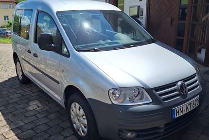 VW Caddy 162.000 km 5.900 &euro; Berlin 10435