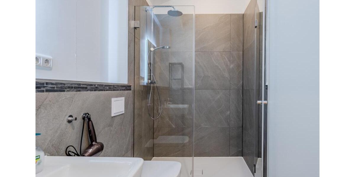 Dachgeschoßwohnung Berlin Steglitz-Zehlendorf - 3 Zimmer, 91 m&sup2;, 650.000&euro; | Angebot:27681065